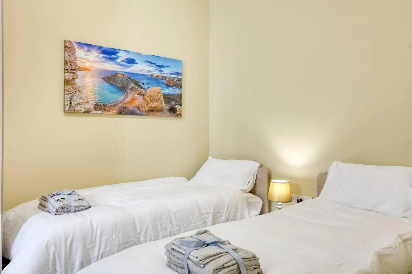 Seaview,Beautiful 3Br Apt 2 Marsaskala Malta