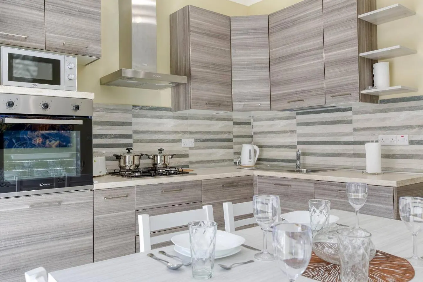 Seaview,Beautiful 3Br Apt 2 Marsaskala 0*,  Malta