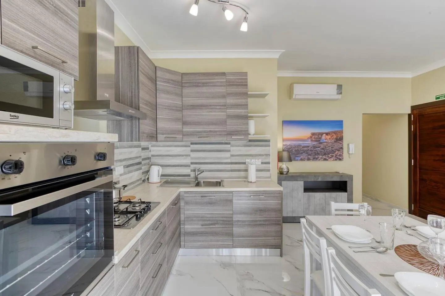 Apartment Seaview,Beautiful 3Br Apt 2 Marsaskala