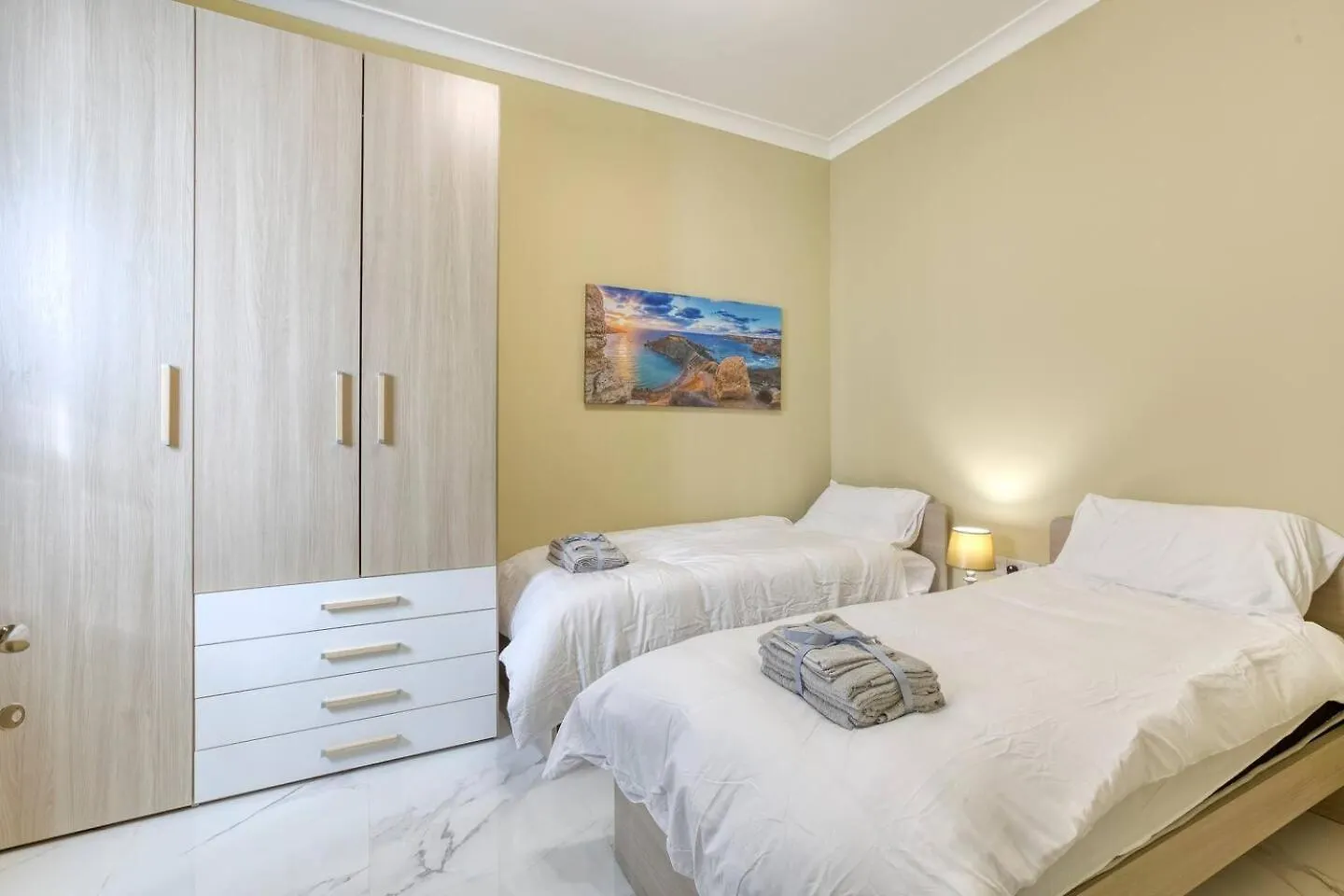 Seaview,Beautiful 3Br Apt 2 Marsaskala Malta